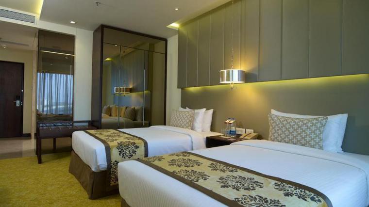 Eastin Hotel 